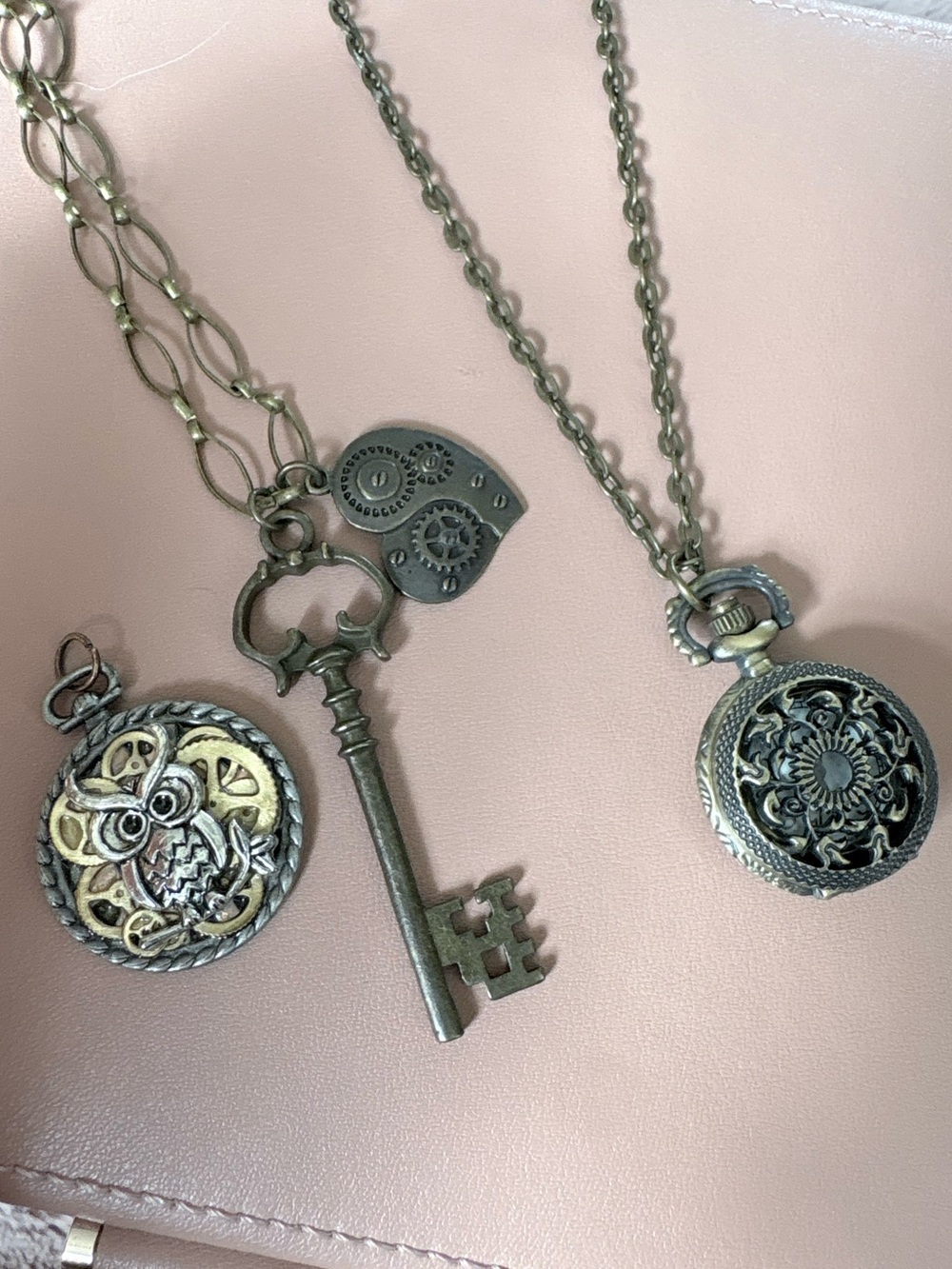 Antique Brass Steampunk Necklace Set - Vintage-Inspired Jewelry